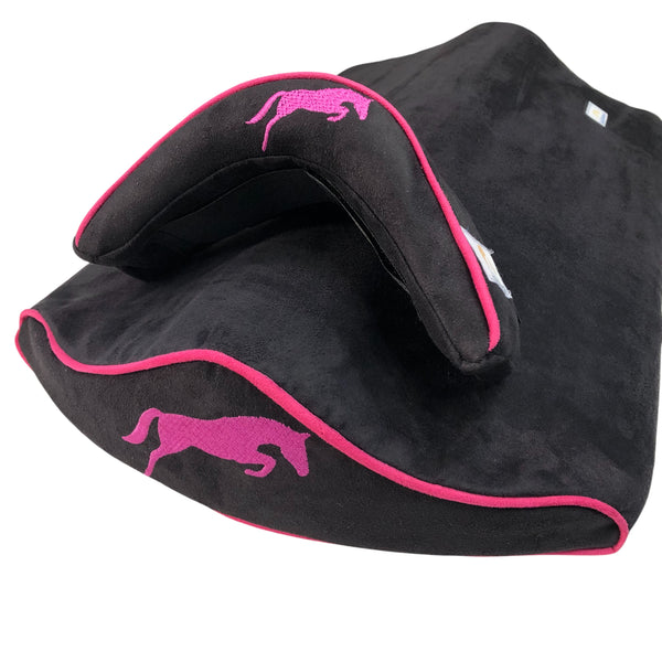 SaddleMattress TM and BridleMattress TM Hot Pink Bascule in BLACK